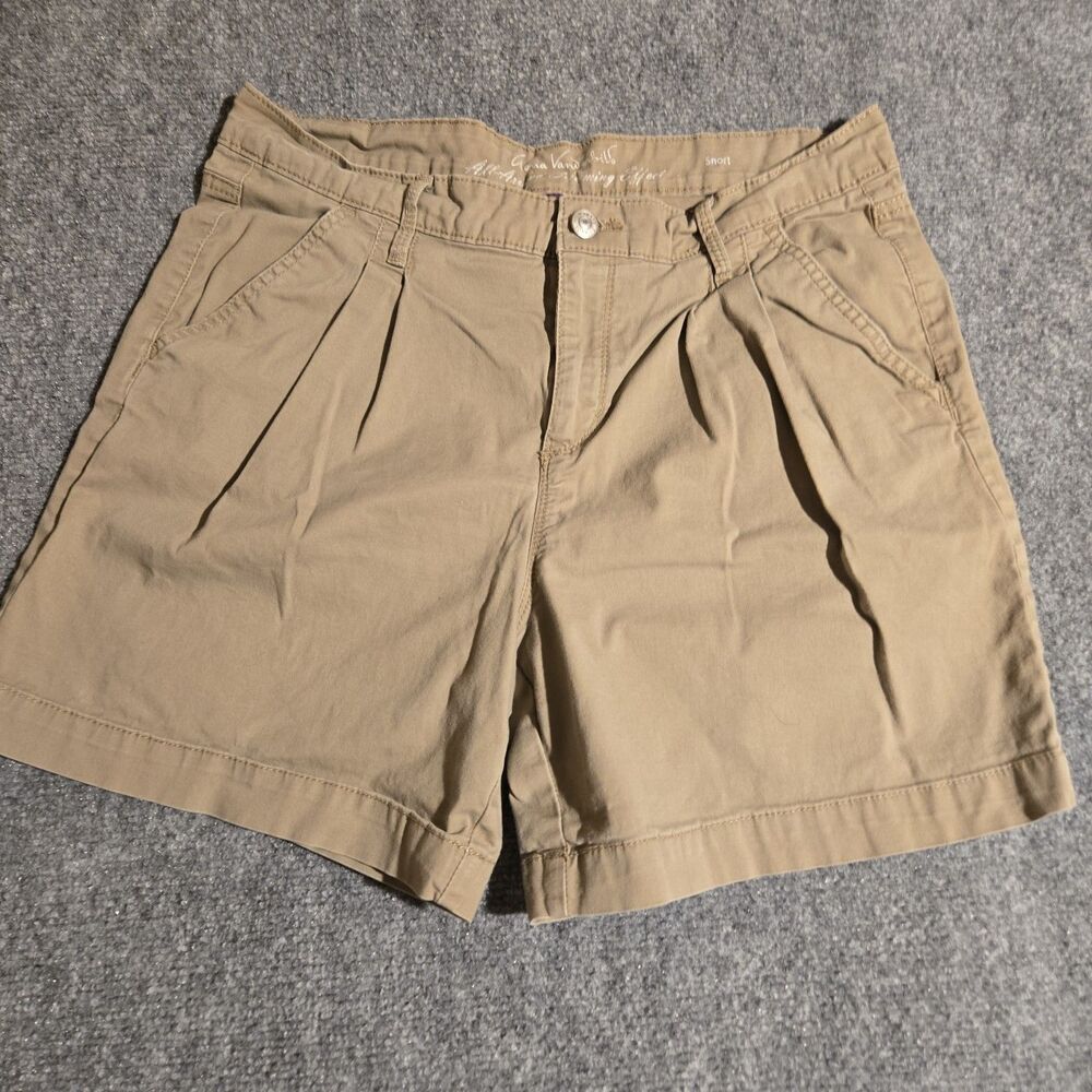 Gloria Vanderbilt Shorts Womens 8 Tan Slimming Effect Pleated Pockets